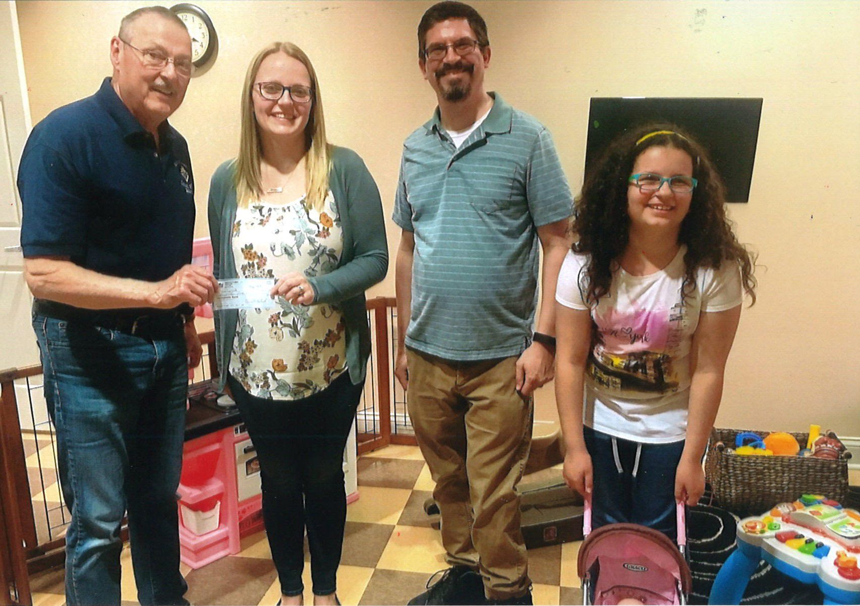 Knights of Columbus donate to Women’s Care Center